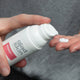 Anwendung der Gladskin Rosacear Cream